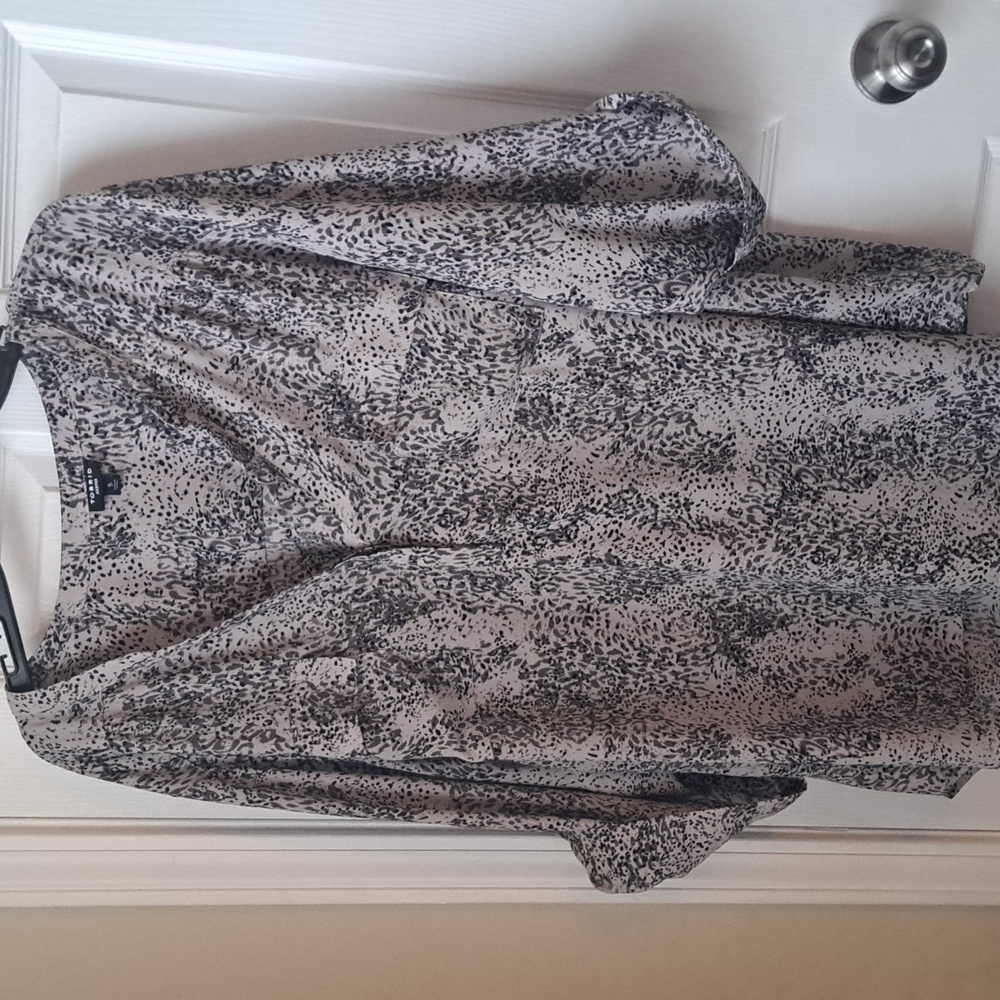 Torrid Animal Print V-neck hald sleeve Harper blouse 5x